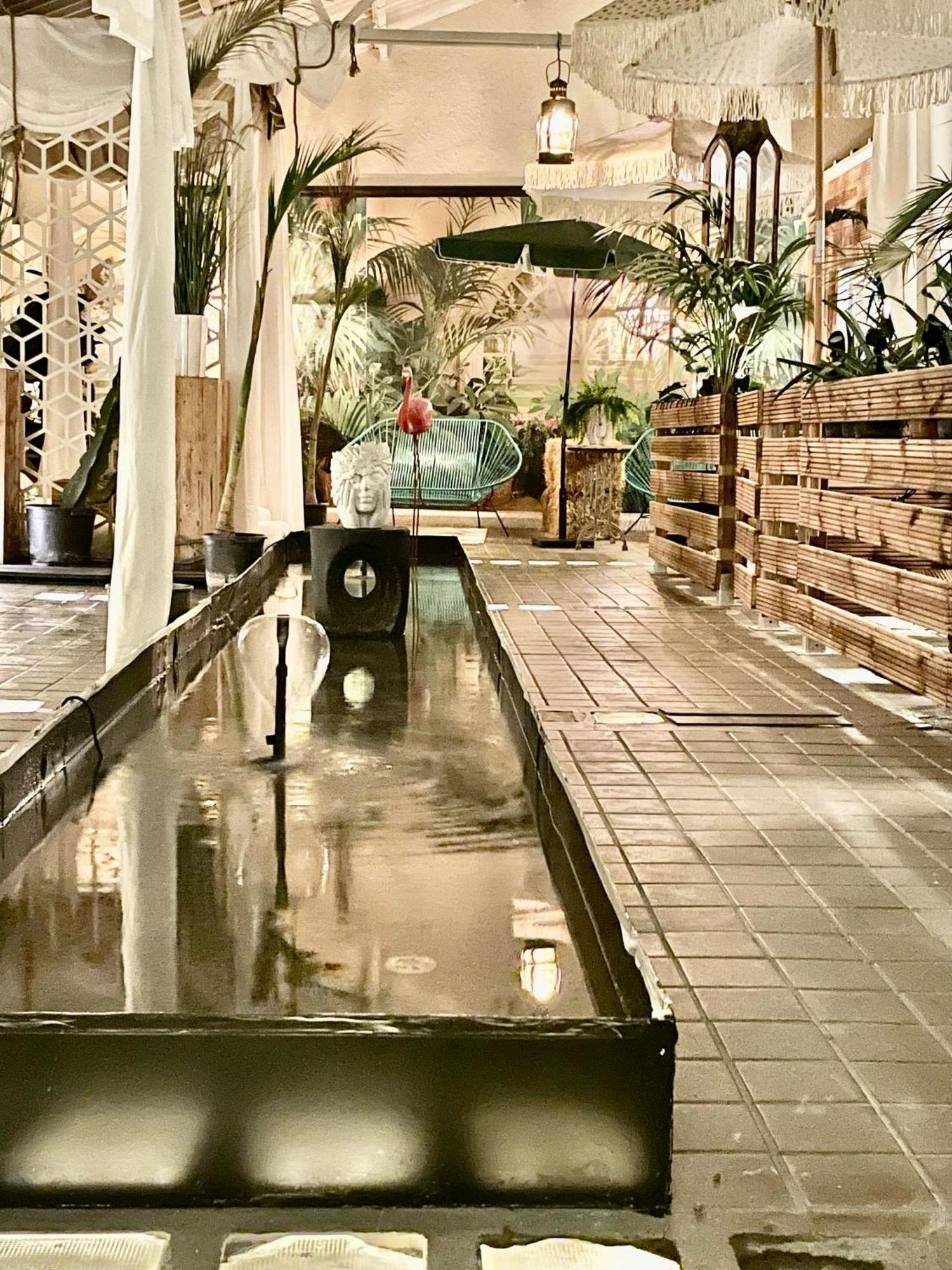 ホテル ライフ グラン ビア マドリード エクステリア 写真